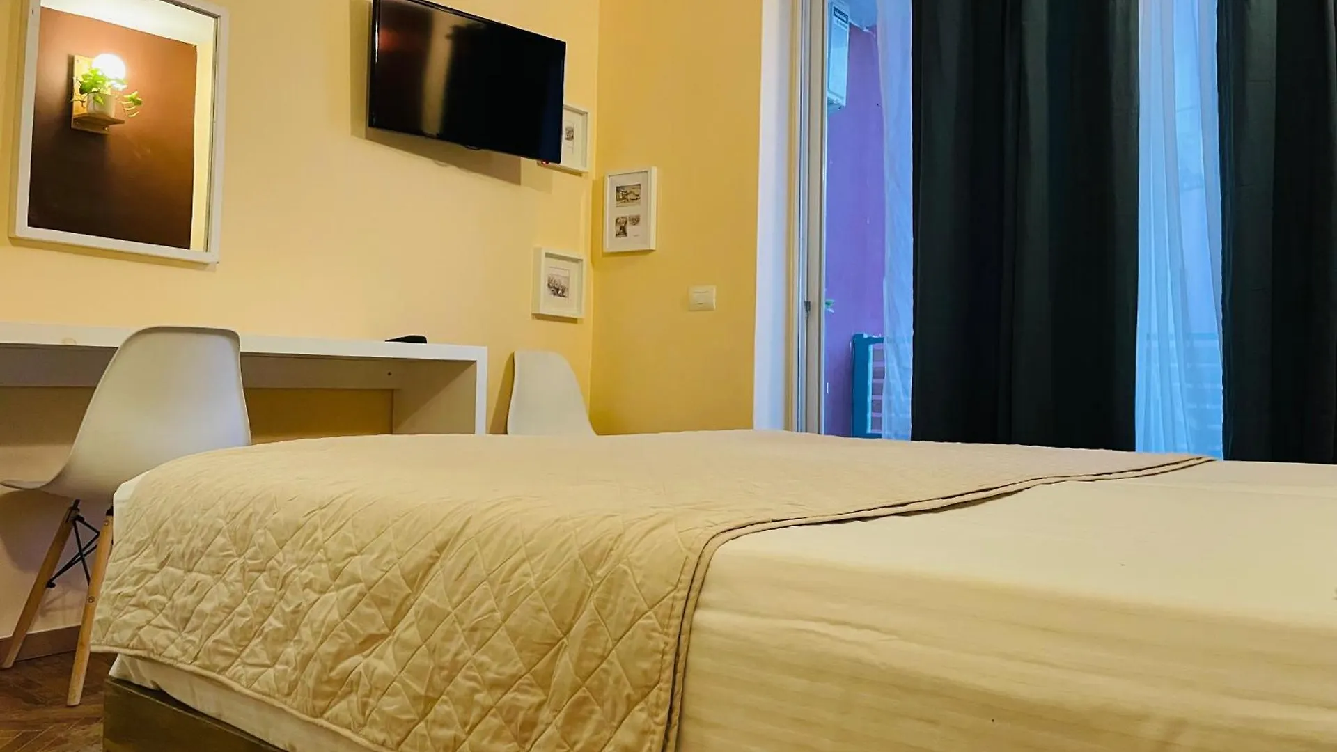Downtown Apartment Near The Sea Himara